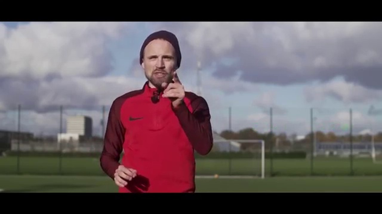 Learn the most effective dribbles - 5 simple football skills