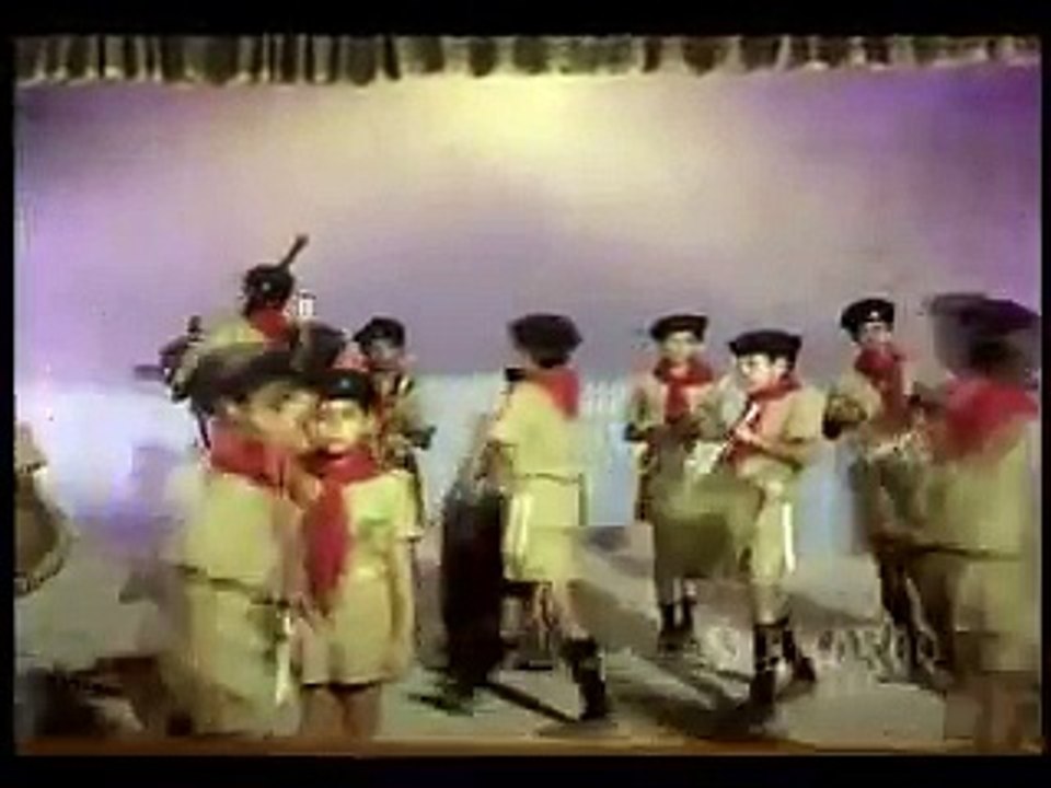 Hum Se Hai Watan Hamara - - Koshish  Mera Big Indian Desh Bhakti Songs