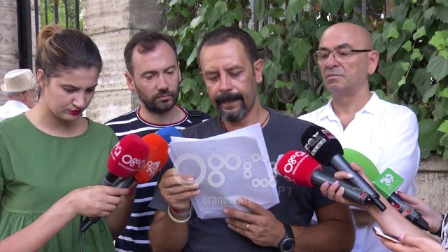 Ora News - Aleanca për Mbrojtjen e Teatrit thirrje presidentit për të mos dekretuar ligjin