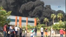 Antalya'da Fabrika Yangını! İtfaiye Ekipleri, 1 Helikopter ve 1 Uçak Müdahale Ediyor