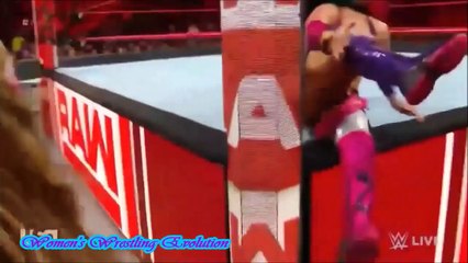 WWE RAW 12/3/18 Asuka vs Mickie James