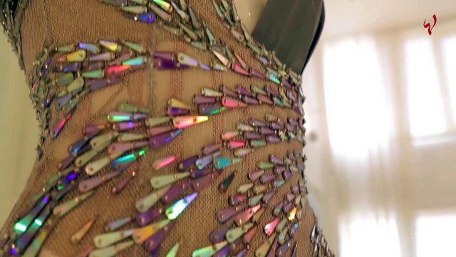 جان- لويس صبجي Avant Gardiste في تصاميم نجمات السجادة الحمراء