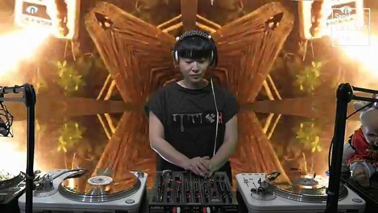 GUEST MIX: HITO