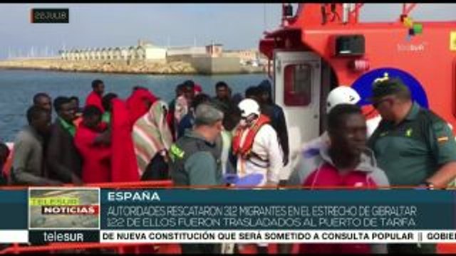 Rescatan autoridades españolas a 312 migrantes de Gibraltar