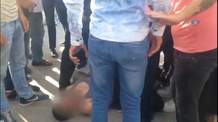 Parkta meydan dayağı yiyen tacizci kamerada