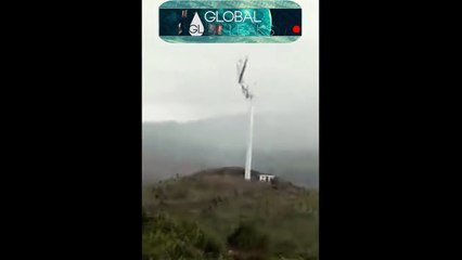 Eolienne en pleine tempête : c'est le carnage !