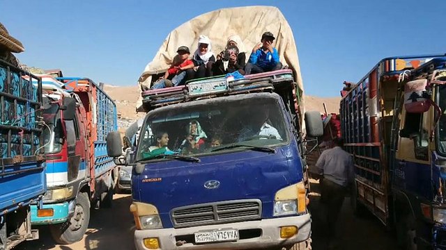 Беженцы возвращаются домой