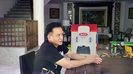 Alasan Yusril Senang Pakai Kaus Mickey Mouse