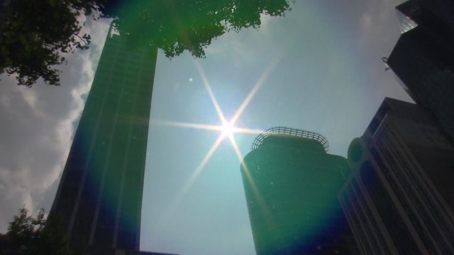 [날씨] 밤사이 또 열대야, 한낮 폭염...서울 37℃ / YTN