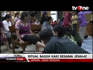 Kamis Putih di Jepara Diwarnai Tradisi Membasuh Kaki
