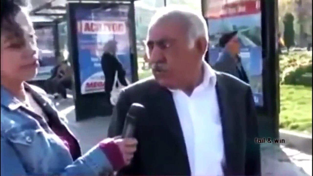 En Komik Sokak Röportajları ( GÜLME KRİZİNE GİRİCEKSİNİZ )