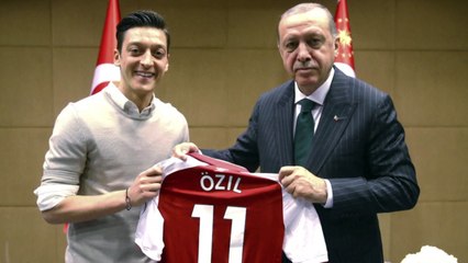 독일 축구대표 외질, '인종차별'에 은퇴 파문 확산 / YTN