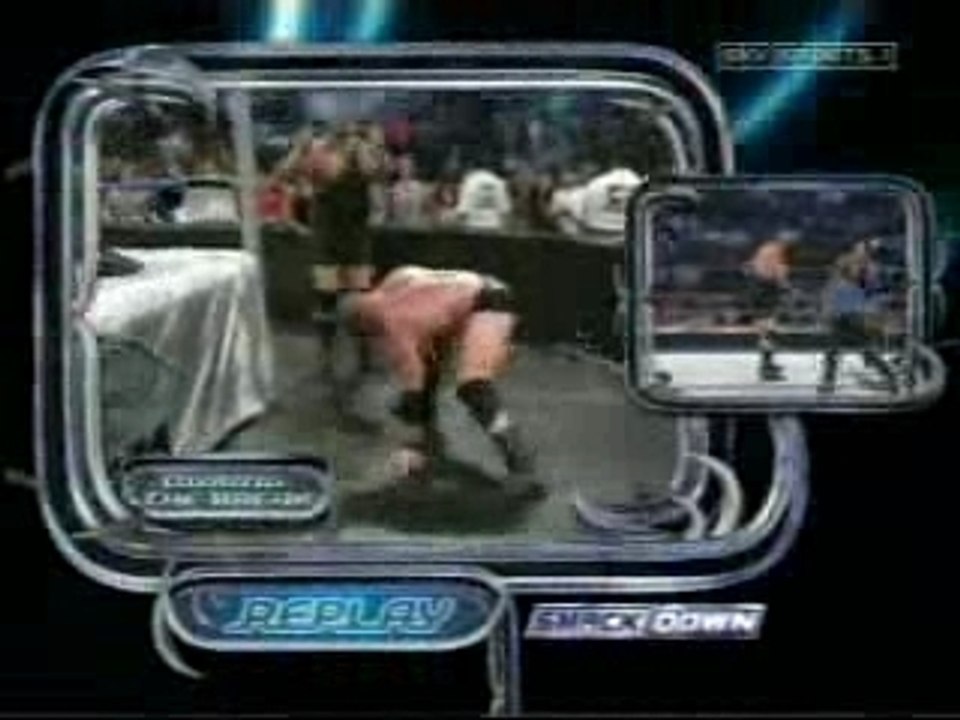 WWE Smackdown - Undertaker vs Brock Lesnar vs Big Show