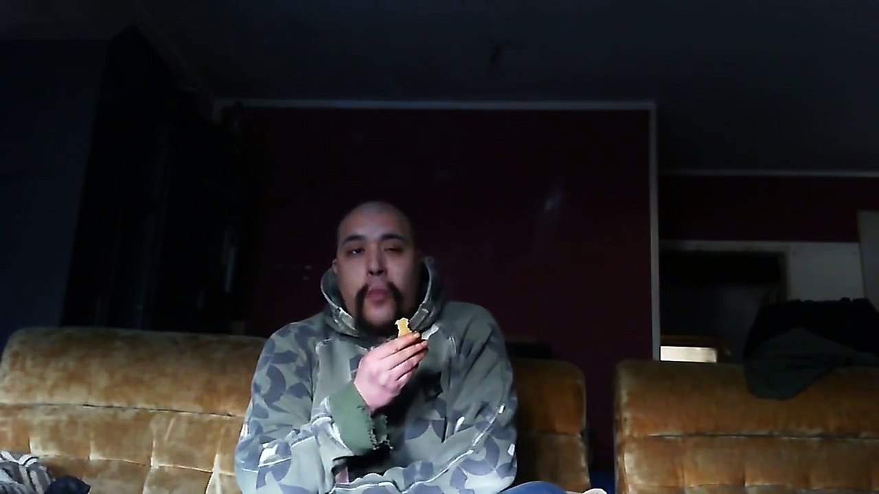 Amok Alki Meyer und der Sucker im Bus (720p_30fps_H264-192kbit_AAC)
