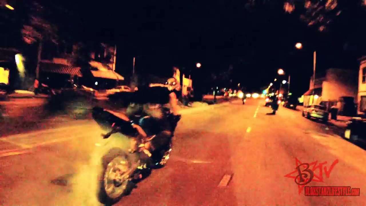 WCC Street Ride HD Motorcycle Stunt Riders Take Over San Fransico & Oakland CA - Blox Starz TV