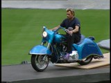 Johnny Hallyday - première visite du Stade de France et du décor - 1998