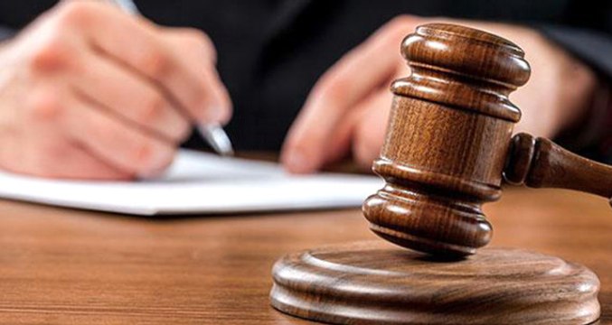 Yargıtay'dan Emsal Karar! Kocasından Fazla Nafaka İsteyen Kadın Maddi-Manevi Tazminat Ödeyecek