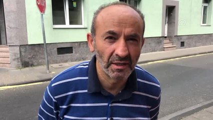 Almanya'da Yaşayan Türkler Özil'e Destek Verdi