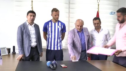 Büyükşehir Belediye Erzurumspor, Lennart THY ile Sözleşme İmzaladı
