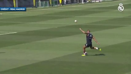 Karim Benzema en grande forme à l'entraînement !