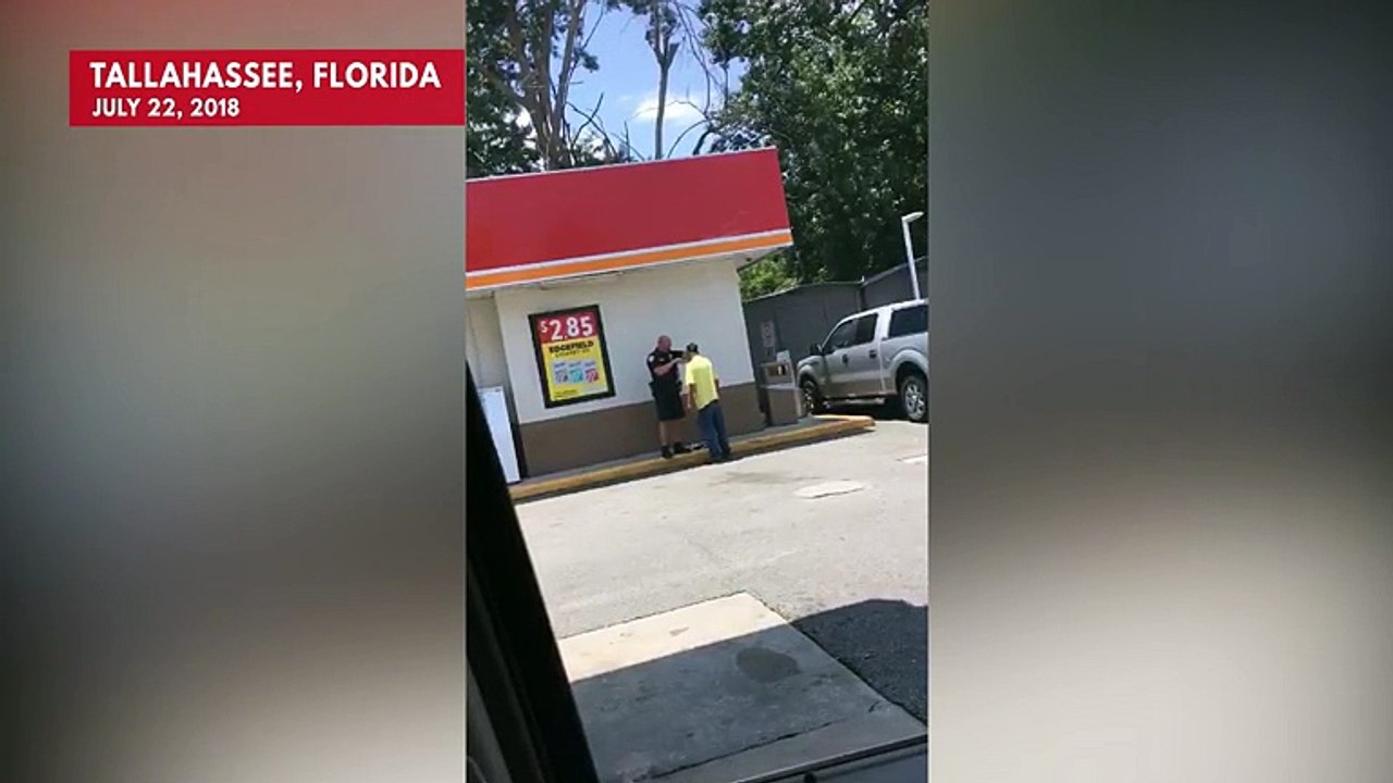Tallahassee Police Officer Helps Homeless Man Shave For New Job