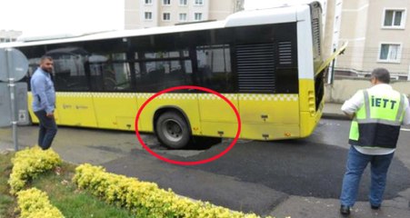 Maltepe'de Yol Çöktü, Otobüsün Tekeri Çukura Düştü