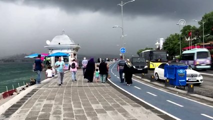 Sağanak yağış etkili oldu - İSTANBUL