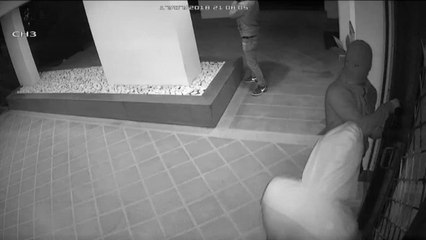 Marka Giyen Hırsızlık Çetesi Kamerada