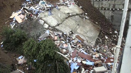 Beyoğlu'nda çöken binanın enkazı - İSTANBUL