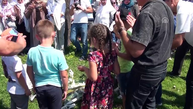 Bosna Savaşı'nda katledilen 200 sivil Boşnak anıldı - PRİJEDOR