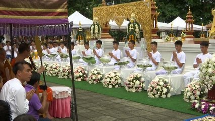 Buddhista szerzetesekké válhatnak a barlangból kimentett thai fiúk
