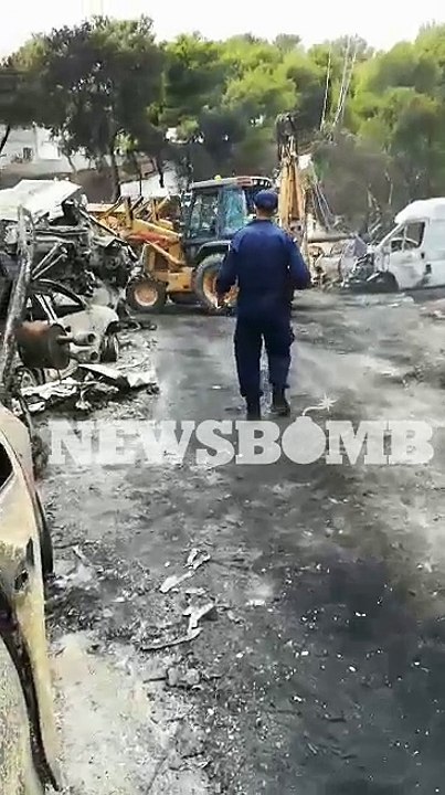 Απομάκρυνση καμένων αυτοκινήτων
