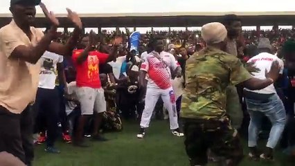 Open press Eumeu Séne pret pour la Couronne