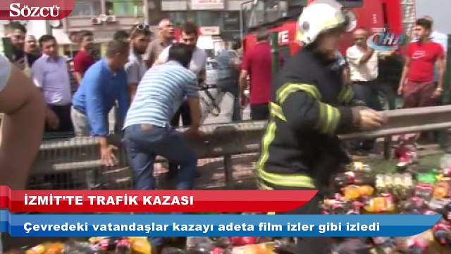 Ölümlü kazayı film izler gibi izlediler