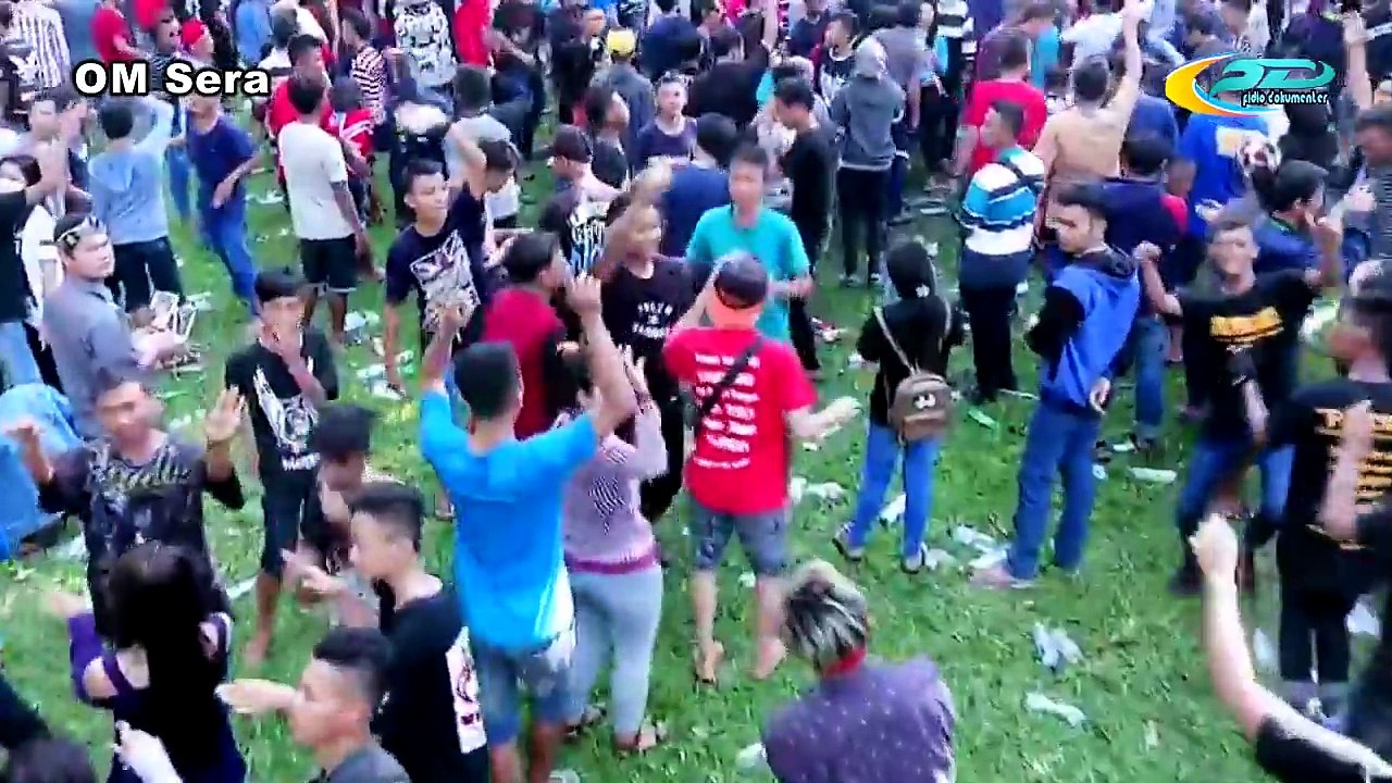 Cerita Anak Jalanan - Via Vallen - OM Sera Live Taman Ria Maospati