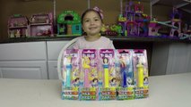 Disney Princess Pez Candy is Yummy | Disney Frozen Anna and Rapunzel | Kid Friendly Toy Re