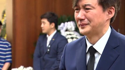 노회찬 빈소 찾아 오열한 조국...어떤 인연이길래 / YTN