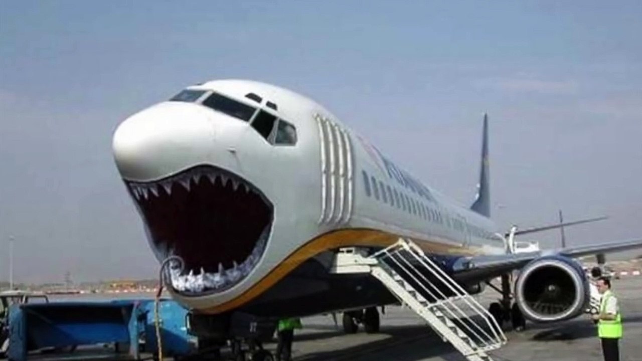Funniest Plane Photoshops
