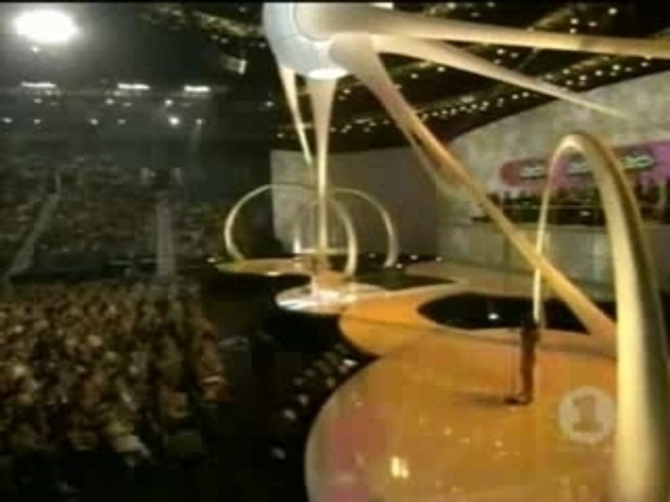 Beyonce and Jewel- Proud Mary