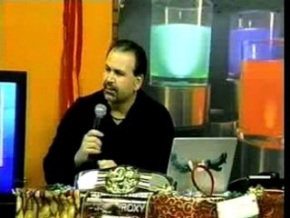 EL SECRETARIO DE DEPORTES...CON BOXEO