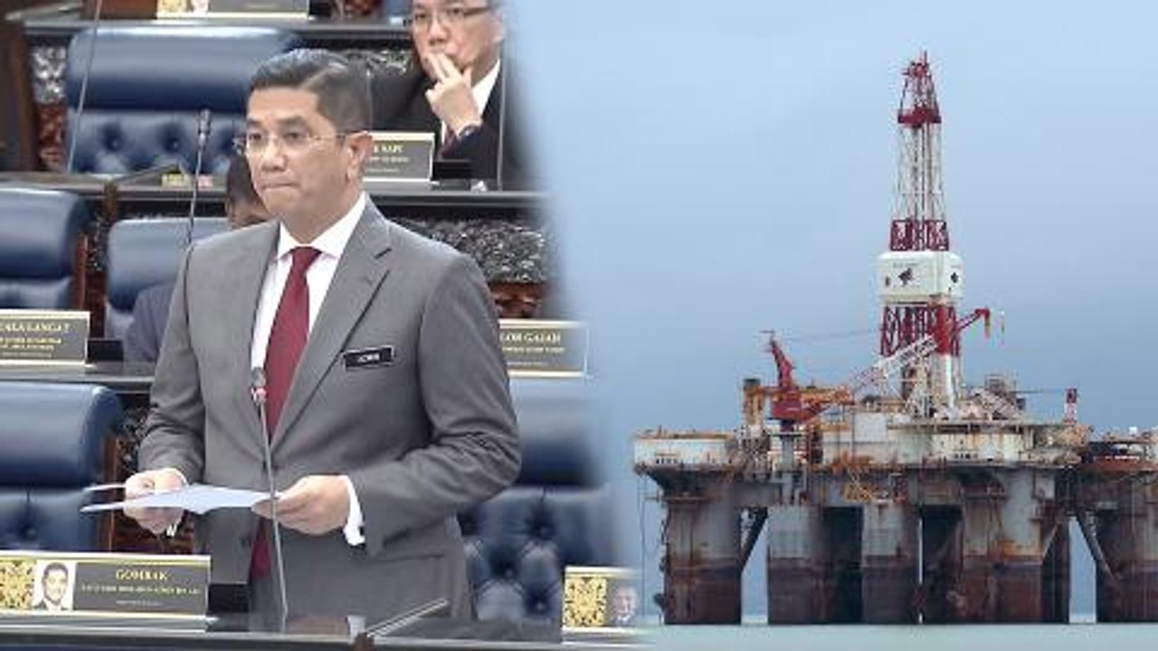 Azmin: 20% oil royalty clashes with Petroleum Development Act