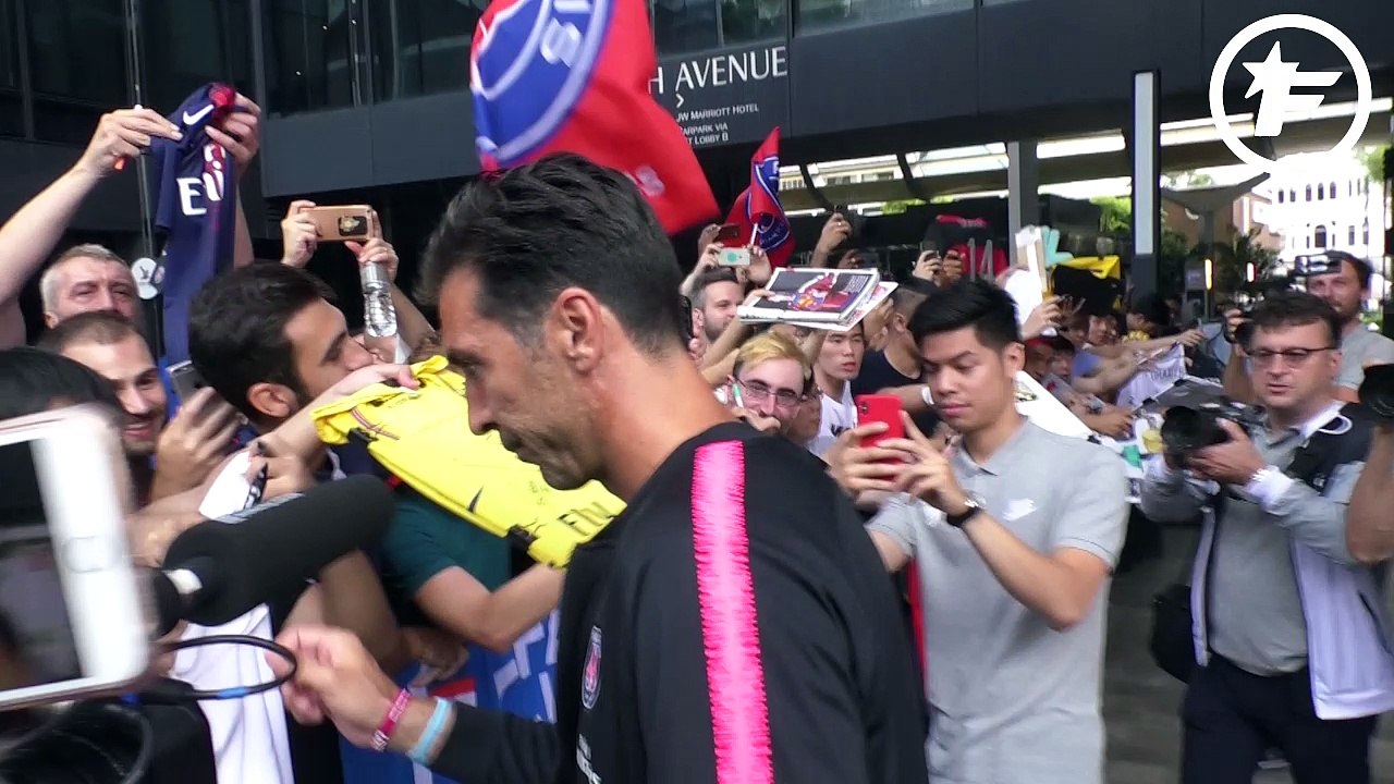 L'arrivée des joueurs du PSG à Singapour