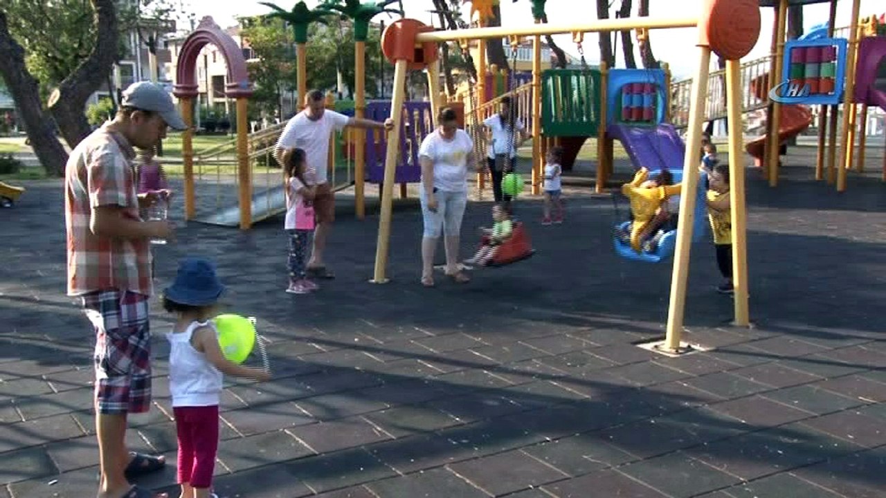 “Sanal dünyada fazla zaman geçiren çocuklar gerçek dünyadan kopuyor”