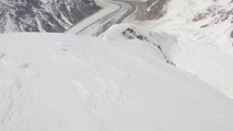 Andrzej Bargiel descent à ski le K2 (nouveau record)