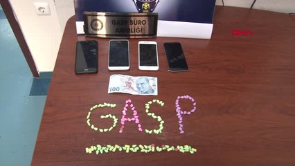 Adana Adana'da Uyuşturucu Almaya Giden 4 Arkadaşı Gasp Eden 2 Kişi Tutuklandı