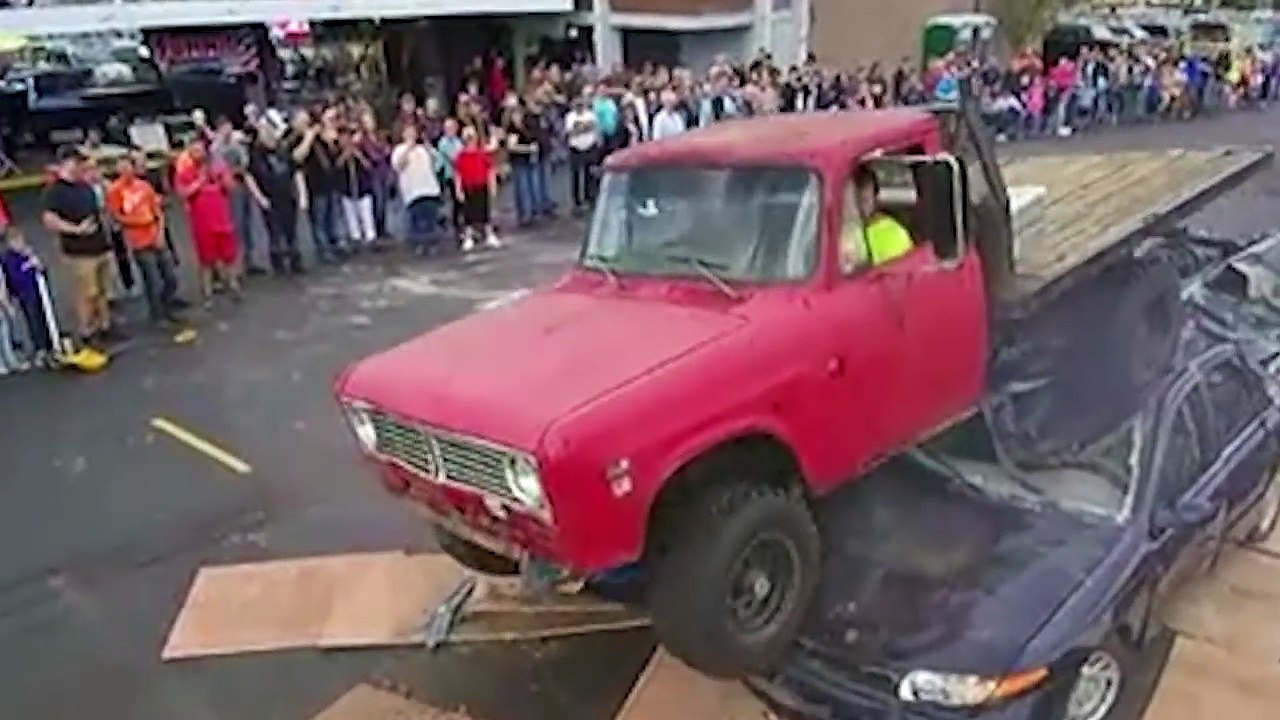 Nasty Diesel Trucks - The Best Diesel Trucks Compilation