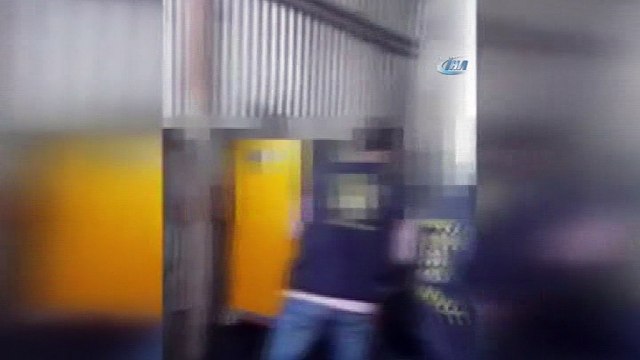 Tuzla'da nakliyat şirketine kaçak akaryakıt operasyonu...10 numara yağ ele geçirilen operasyon anı kamerada