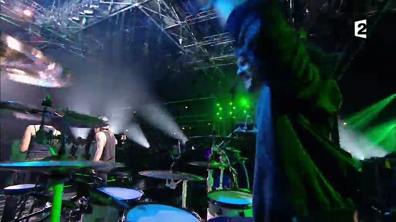 Nirvana - Smells Like Teen Spirit (reprise de Shaka Ponk, Camille et Julie Berthollet pour les 25 ans de Taratata - 2017)