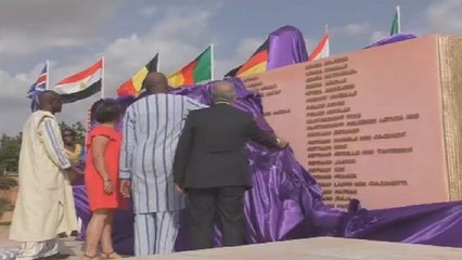 Burkina pays tribute to air crash victims