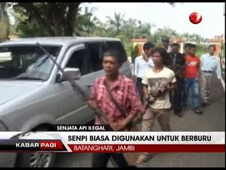 Suku Anak Dalam Serahkan Puluhan Senpi Rakitan